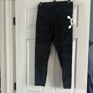 OTF Lululemon Camouflage Leggings